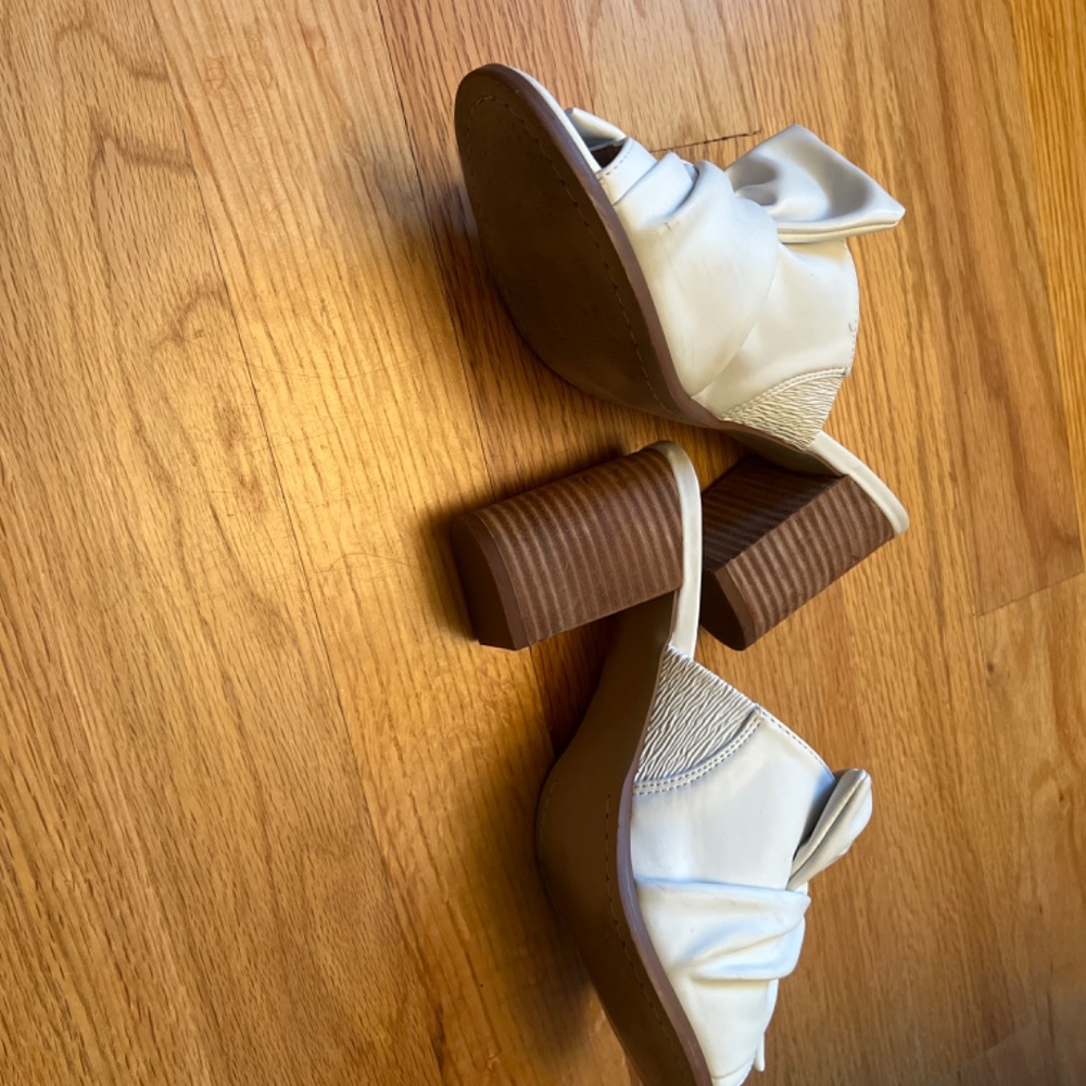 Nine West Slides - Picture 2 of 2